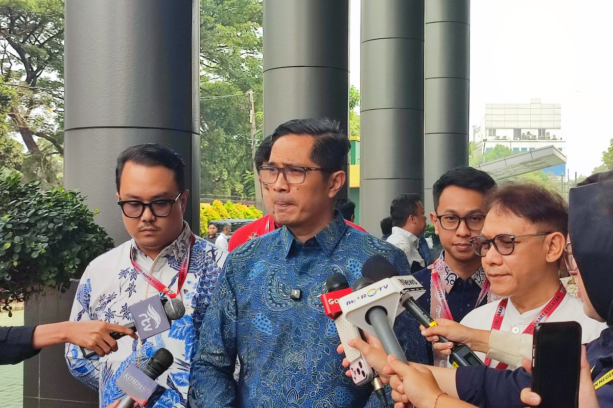 Masuk Tahap Penuntutan, Kuasa Hukum Febrie Adriansyah Siap Uji Tuduhan dan Barang Bukti