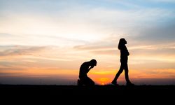 Sebelas Kebiasaan yang Mempercepat Keretakan Hubungan, Termasuk Kurangnya Komunikasi