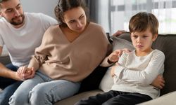 Lima Strategi Efektif untuk Menanamkan Rasa Syukur pada Anak