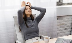 Lima Tanda Tersembunyi Stres yang Perlu Diwaspadai Menurut Psikolog