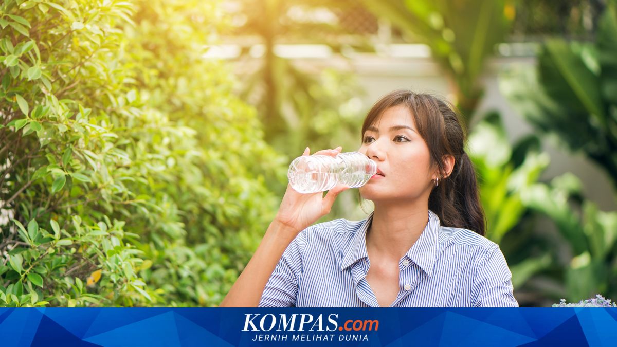 Mengapa Rasa Haus Tak Kunjung Hilang Meski Sudah Minum Banyak Air?