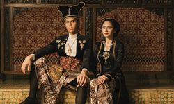 9 Gaya Prewedding Syifa Hadju dan El Rumi, Elegan dalam Nuansa Jawa yang Royal