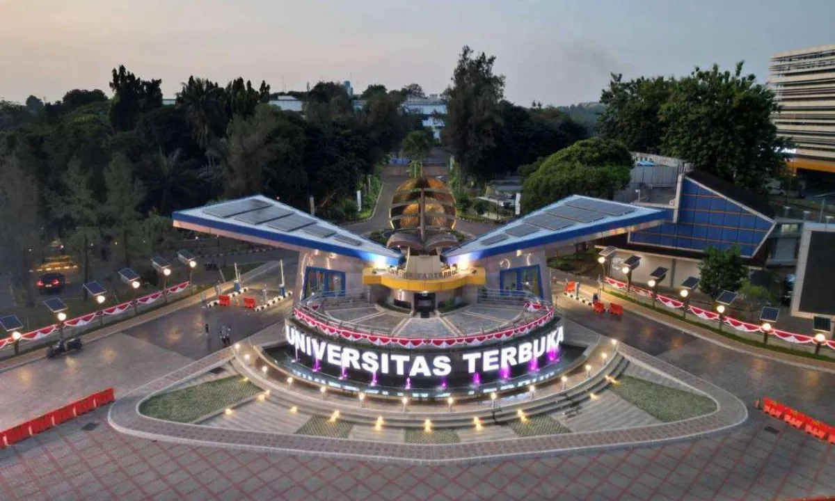 Kebijakan Nilai D di Universitas Terbuka: Apakah Lulus atau Harus Mengulang?