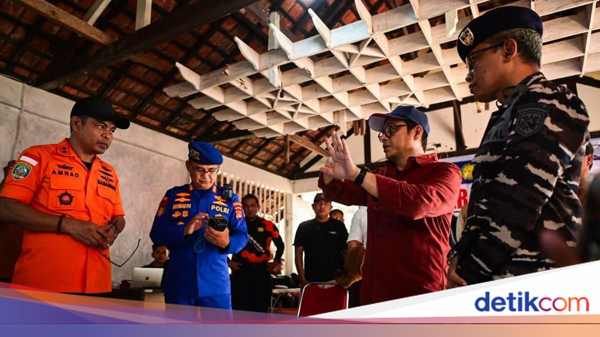 Komdigi memanfaatkan jaringan operator seluler dan sistem monitoring frekuensi untuk membantu pencarian lima orang jurnalis dan tiga orang kru/pemandu di sekitar Gunung Anak Krakatau.Foto: Komdigi