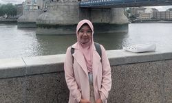 ---
Didikan Orangtua Membentuk Ketangguhan Alfina Rahma dalam Menyelesaikan S3 di Turki

---