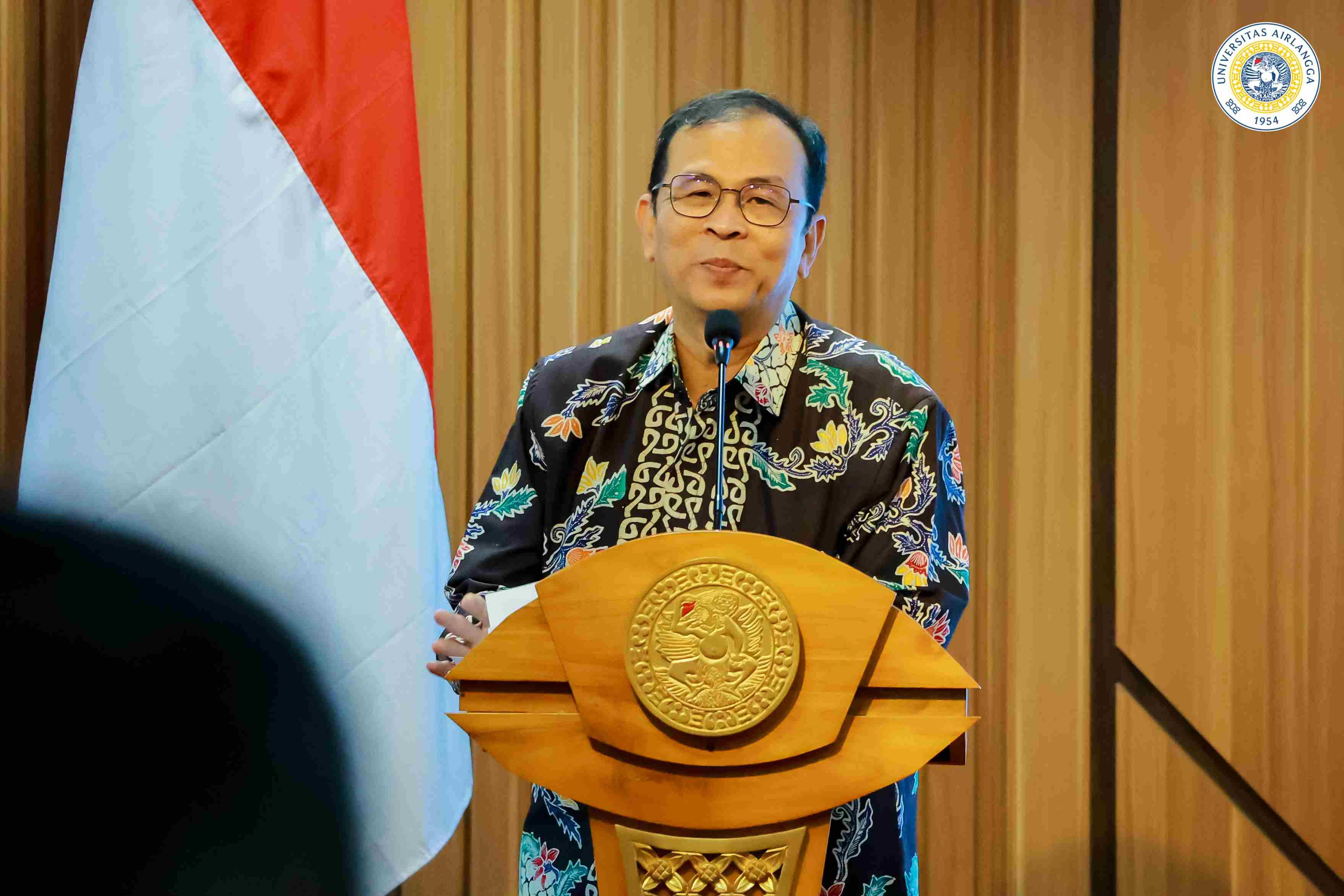 Konferensi Internasional FIB-FK UNAIR: Mendorong Sinergi Antara Sejarah dan Kesehatan