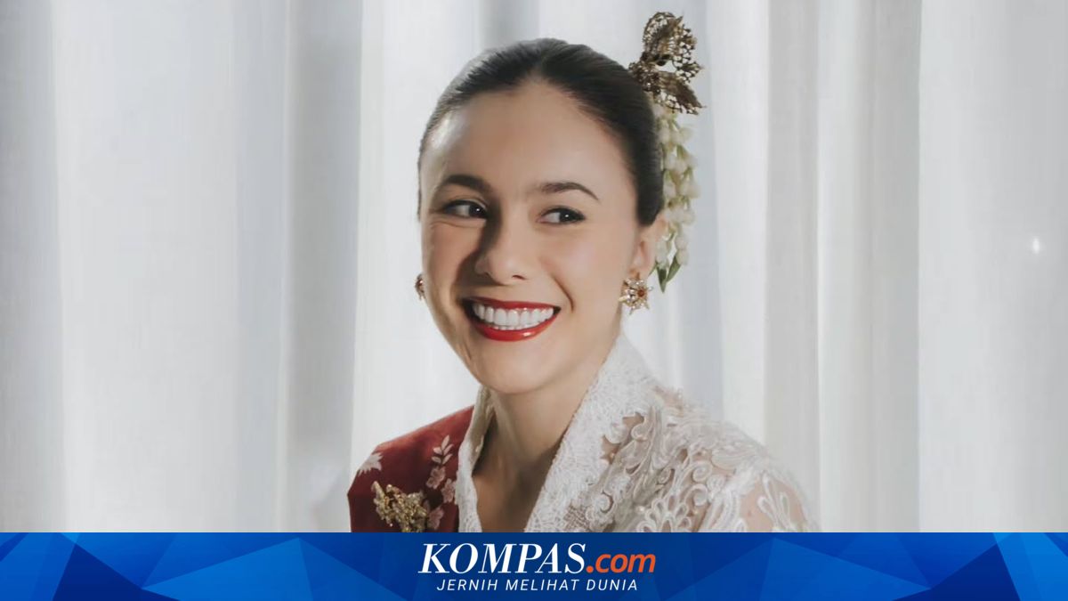 Penampilan Anggun Wulan Guritno dalam Upacara HUT ke-81 RI