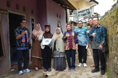 Rektor Unila Kunjungi Langsung Calon Mahasiswa Penerima KIP Kuliah