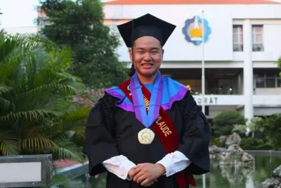 Dua Mahasiswa ITS Raih Gelar Wisudawan Terbaik dengan IPK Hampir Sempurna