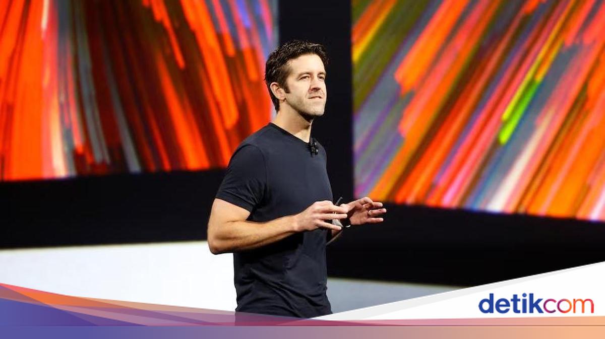 Gaji dan Bonus John Ternus sebagai CEO Baru Apple