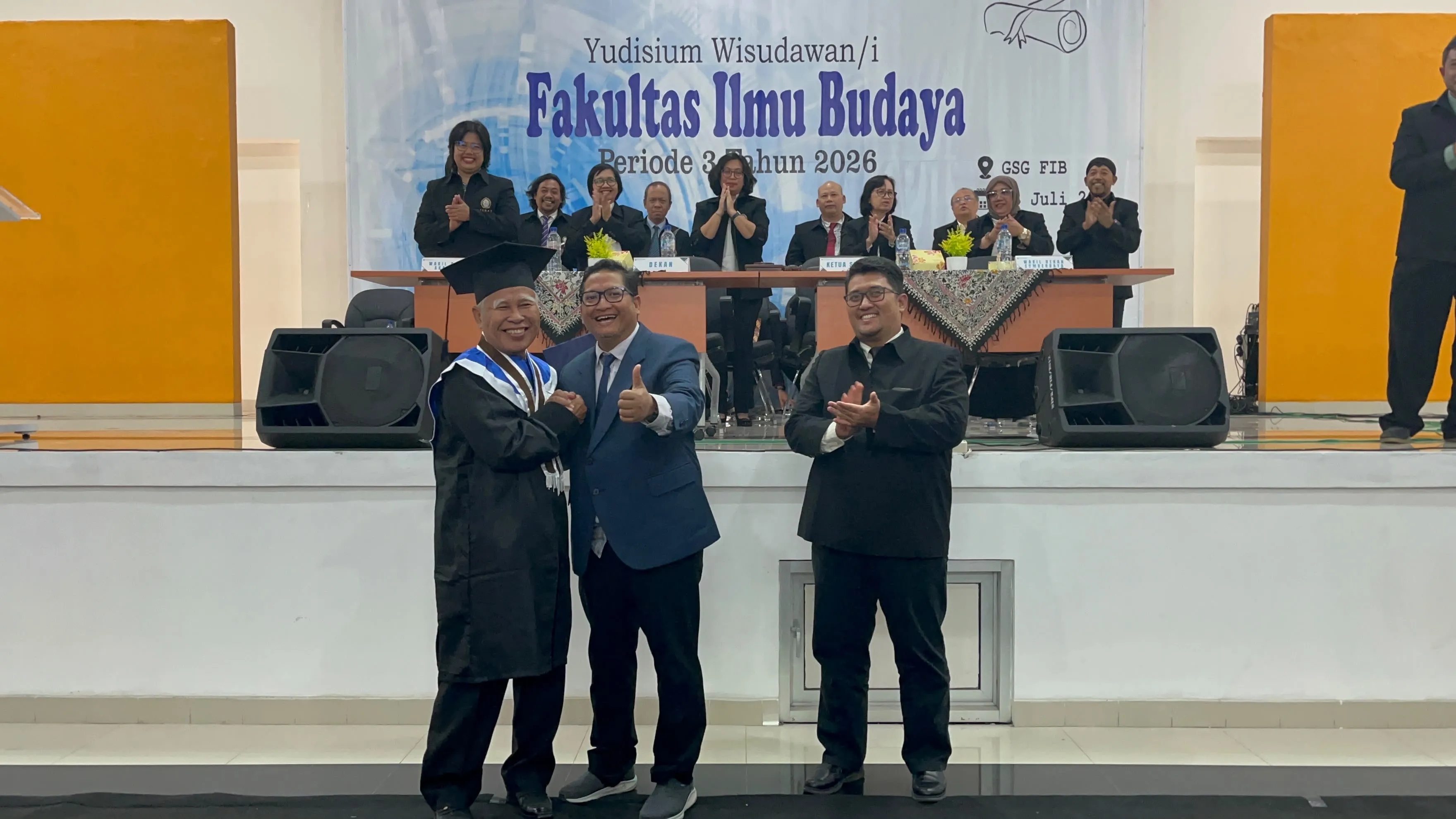 Inspirasi Luar Biasa, Mahasiswa FIB UNDIP Raih Gelar Doktor Sejarah di Usia 73 Tahun