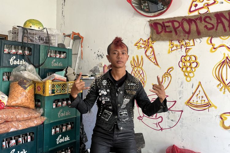 ---
Kipli Berjuang Menghapus Stigma Negatif terhadap Anak Punk

---