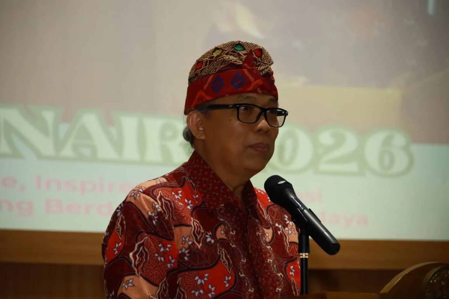 WOMENAIR: Inisiatif LPMB UNAIR untuk Pemberdayaan Perempuan di Indonesia