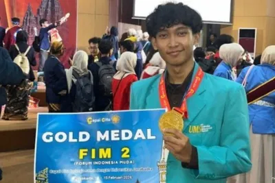 Mahasiswa UMS Ciptakan Sekolah Berbasis Energi Surya dan Sabet Lima Medali Nasional