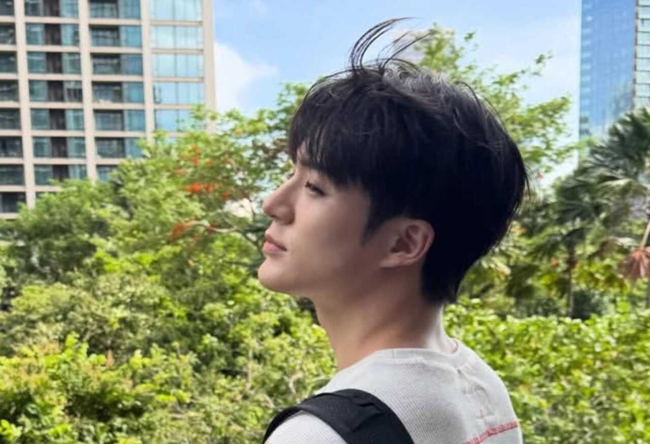 Panduan Memotong Rambut Two Block ala Idola K-Pop