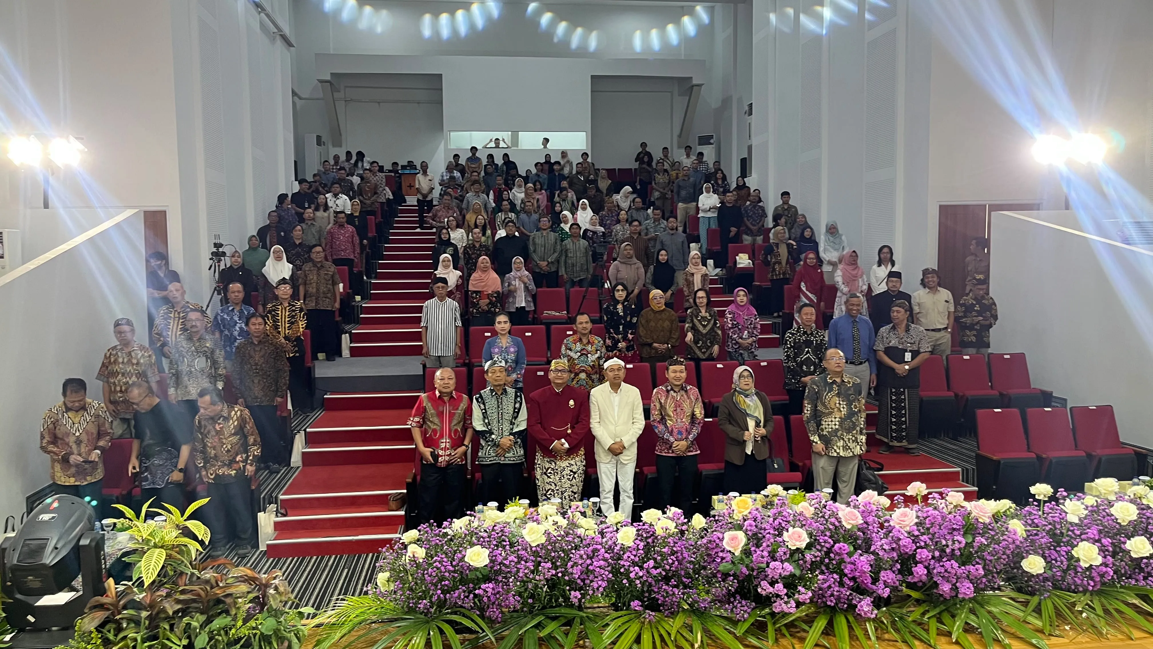Perayaan Meriah Dies Natalis ke-61 FIB Undip: Orasi Budaya dan Pembukaan Pameran Keris Tosan Aji
