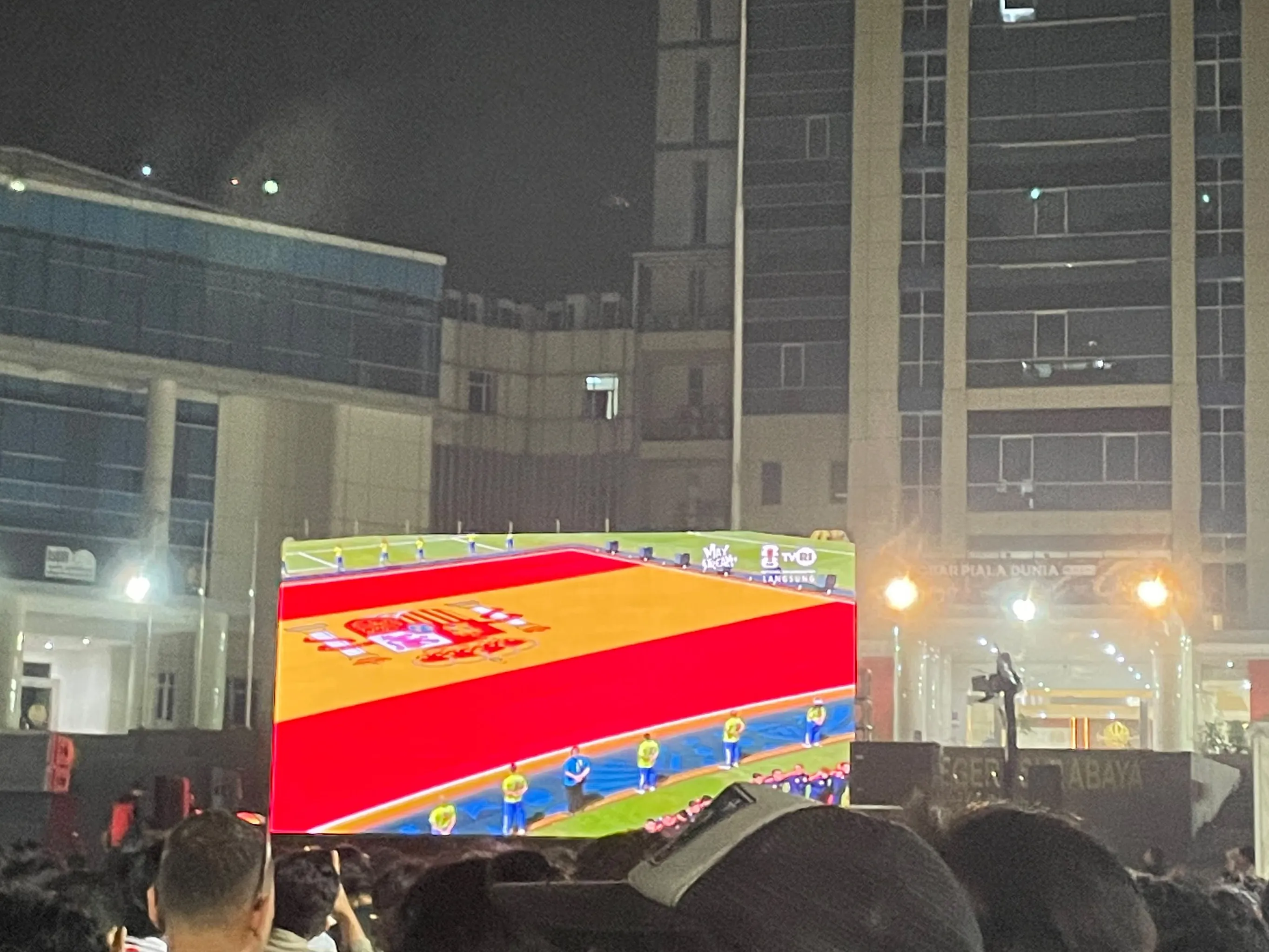 Antusiasme Warga Unesa Menyaksikan Piala Dunia 2026, Warek Mengingatkan Pentingnya Makna di Balik Pertandingan