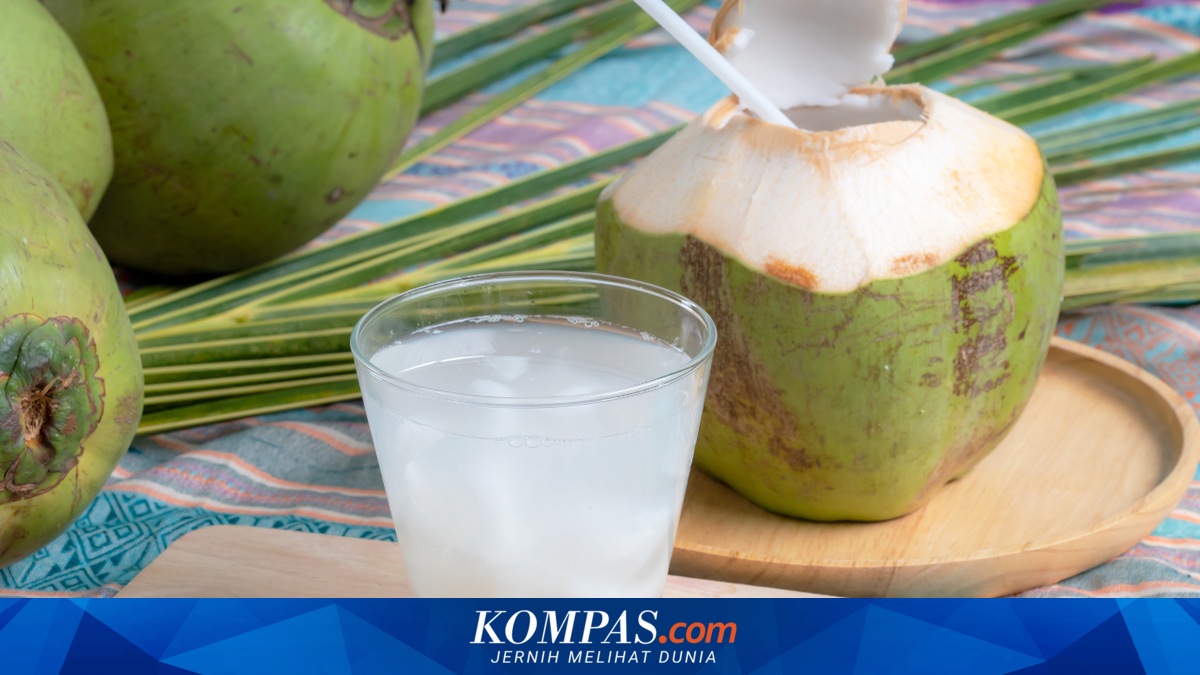 Waktu Ideal untuk Menikmati Air Kelapa: Pagi atau Malam?