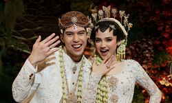Detail Pernikahan El Rumi dan Syifa Hadju dengan Adat Jawa