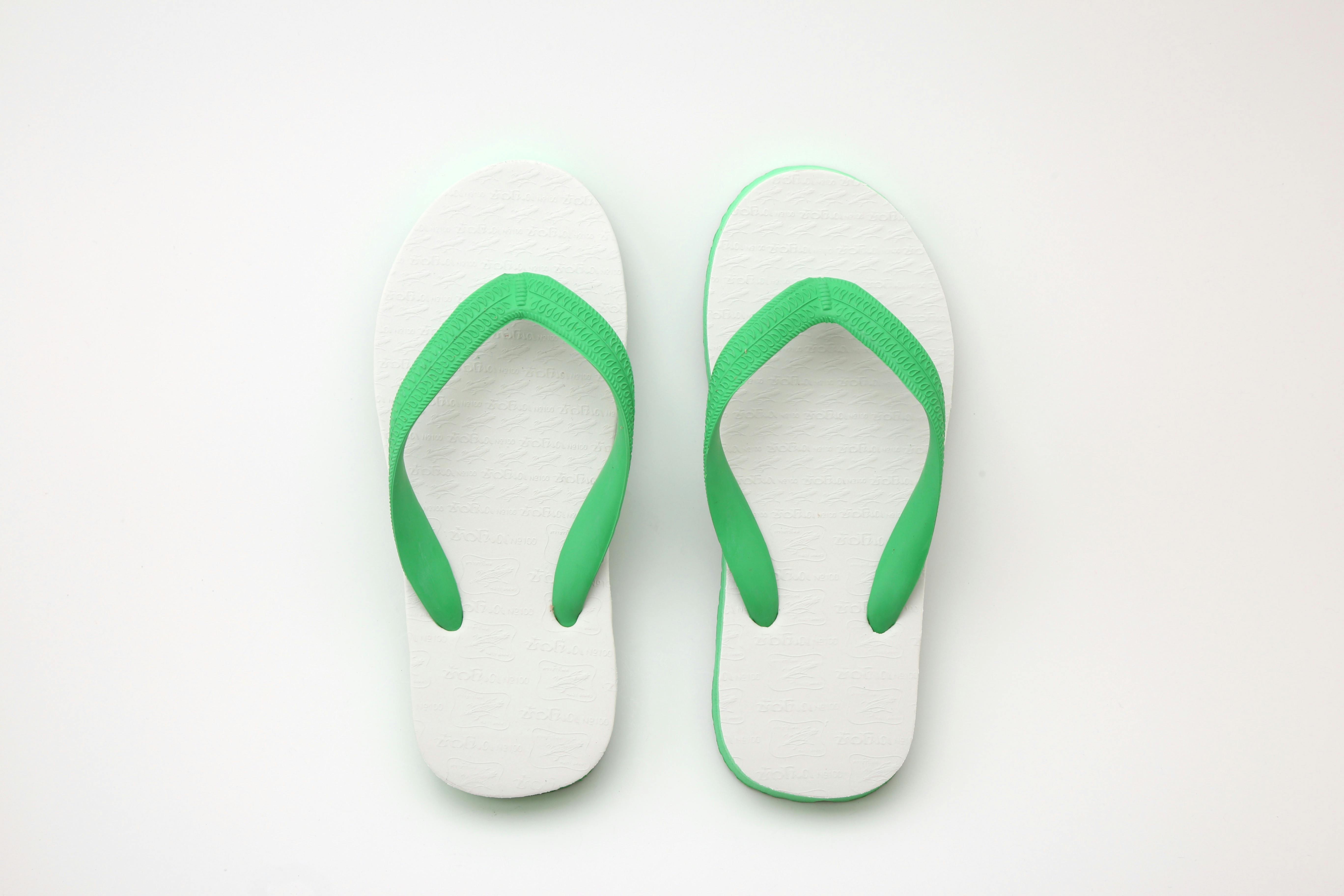 Bahaya Penggunaan Sandal Jepit Terlalu Lama di Rumah