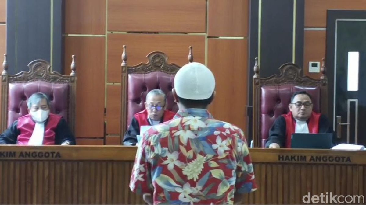 Vonis Hakim dalam Kasus Penjualan Internet Starlink oleh Yogi
