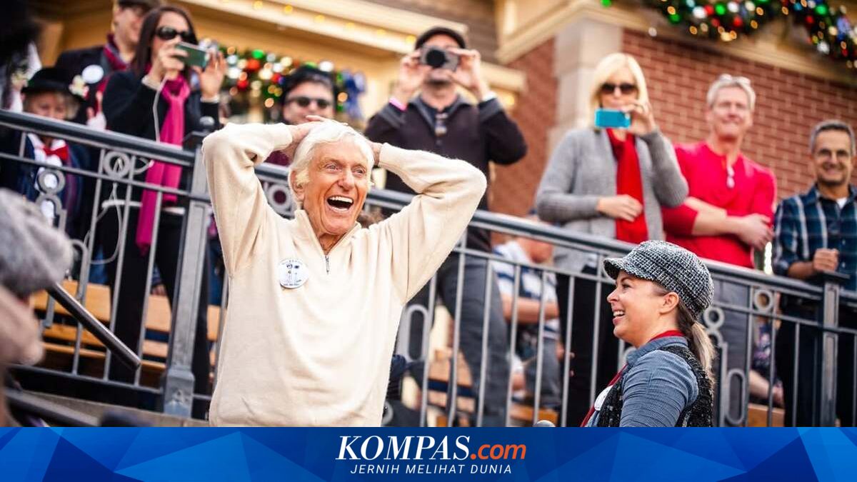Kunci Kebugaran Dick Van Dyke di Usia 100 Tahun