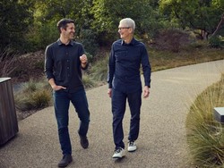 ---
Resmi! Tim Cook Mengundurkan Diri, John Ternus Menjadi CEO Baru Apple

---