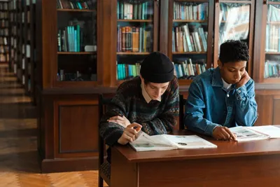 Prospek dan Peluang Kerja bagi Sarjana Humaniora di Masa Depan