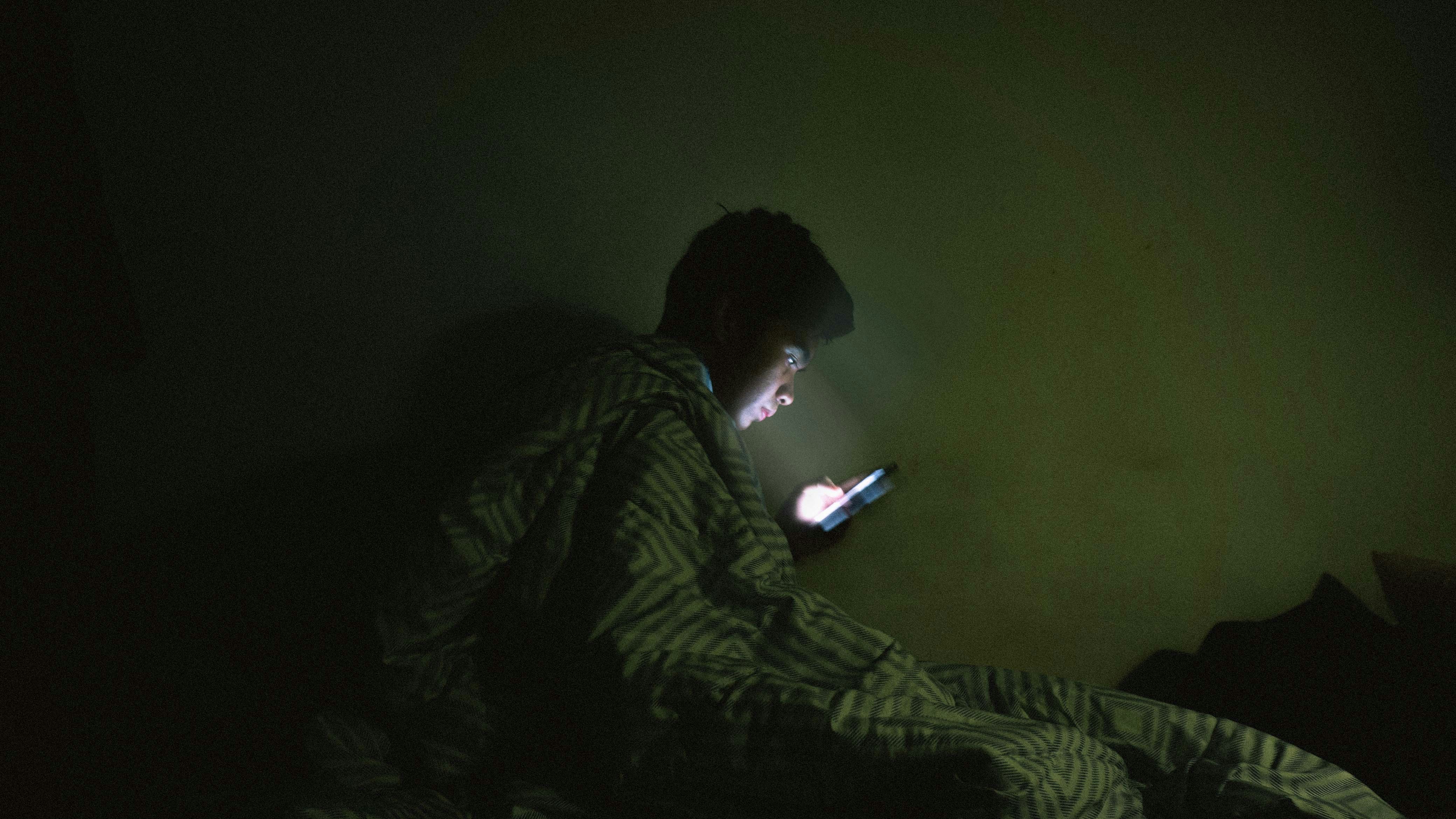 Mengatasi Masalah Terbangun di Tengah Malam dan Sulit Tidur Kembali