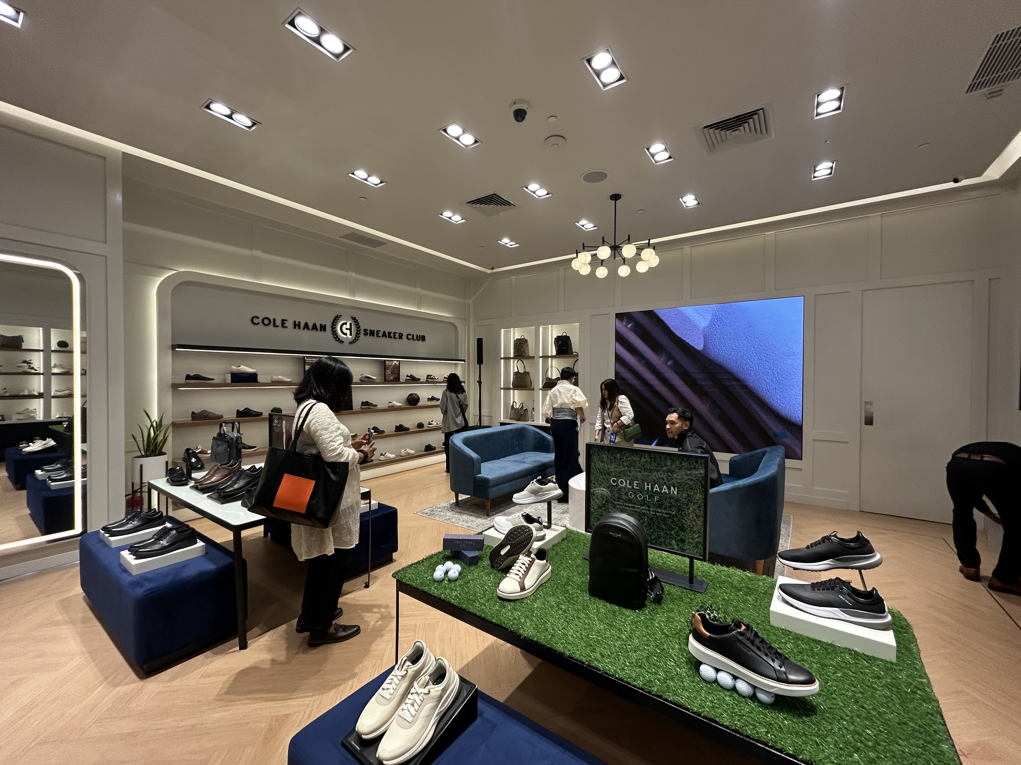 Gerai Cole Haan di Grand Indonesia Resmi Hadir dengan Desain Baru yang Modern