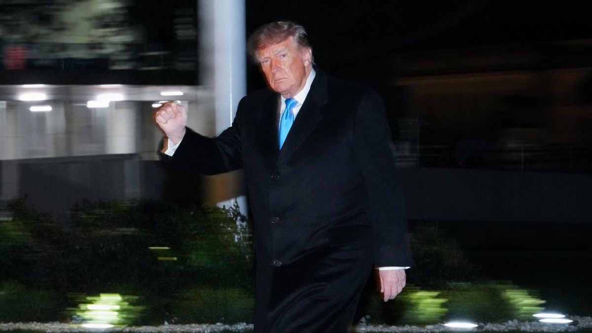 Transaksi Saham Trump Sebelum Kebijakan Antariksa Baru