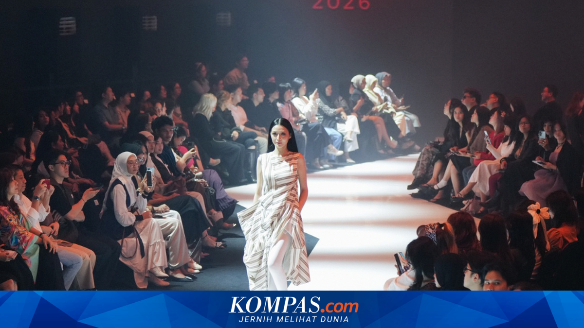 Koleksi Fesyen Garuda oleh Mickael Nana dan Beatrice Angelica
